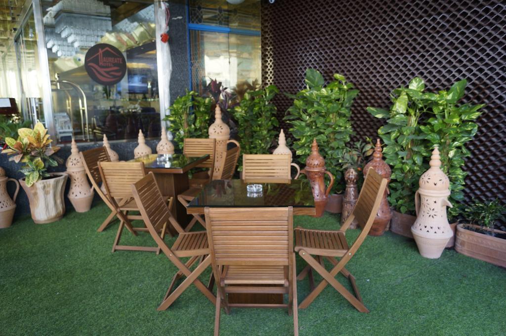 Aparthotel Aureate *